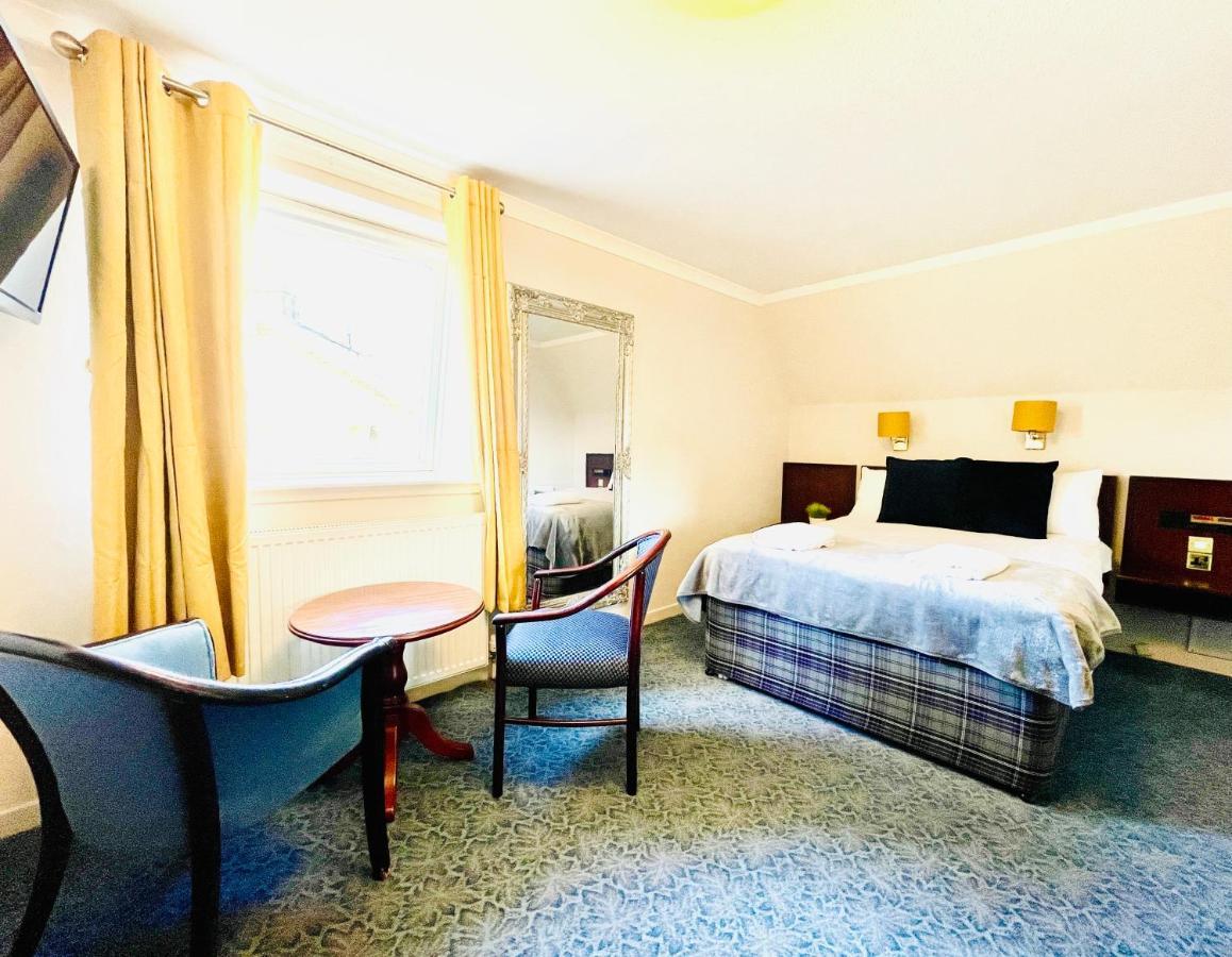 Hotel The Lovat Perth