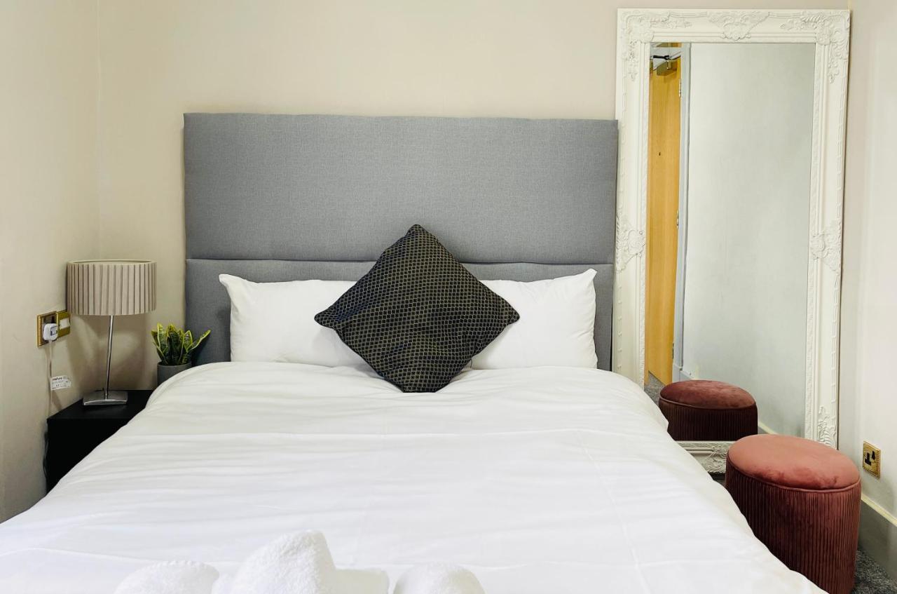 The Lovat 3*