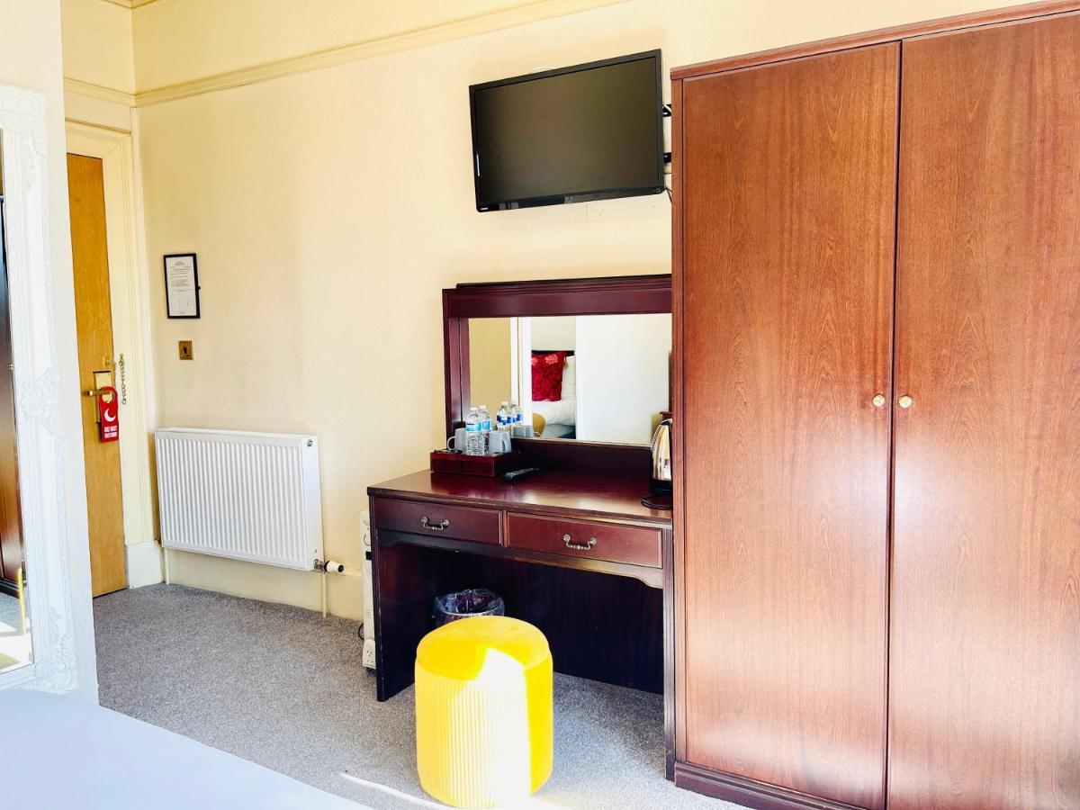 Hotel The Lovat 3*
