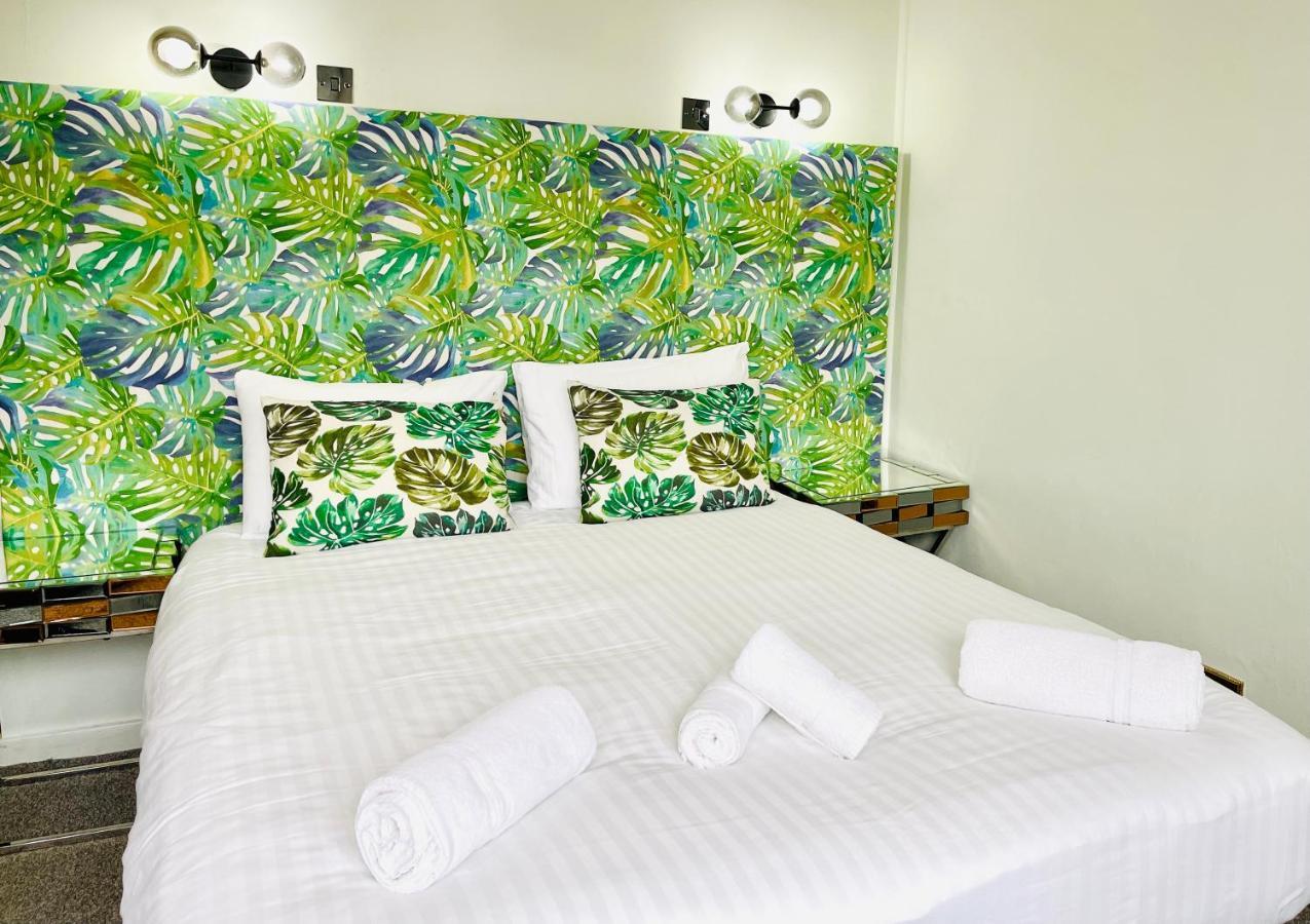 The Lovat 3*